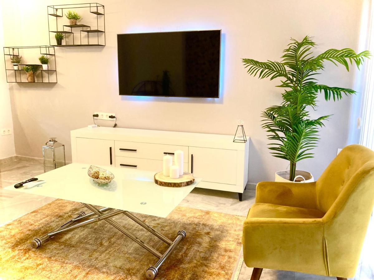 Lovely Home Con Patio Granada Bagian luar foto
